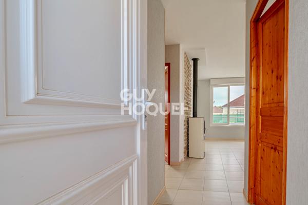 Élégante maison avec dépendance au coeur d'un environnement recherché