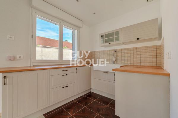 Élégante maison avec dépendance au coeur d'un environnement recherché