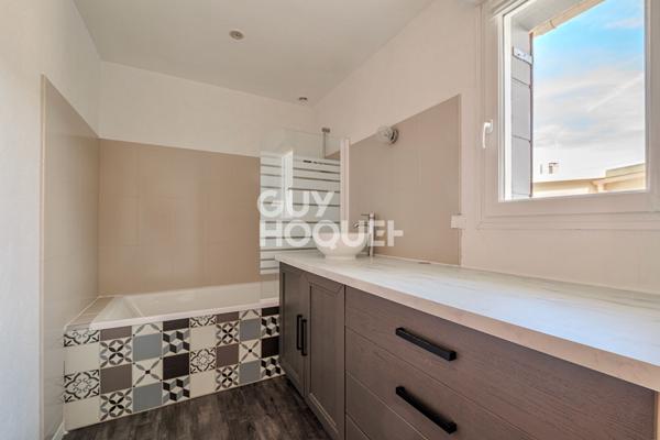 Élégante maison avec dépendance au coeur d'un environnement recherché