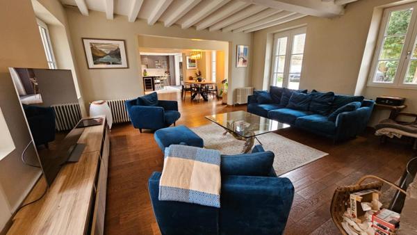 Houdan proche / Magnifique maison familiale 198 m2 / 5 chambres