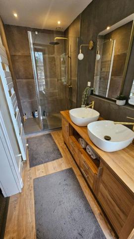 Houdan proche / Magnifique maison familiale 198 m2 / 5 chambres