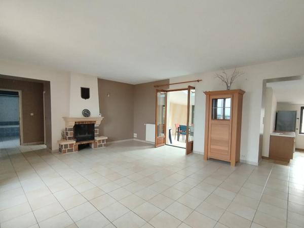 Maison 5 chambres, 165m² sur terrain 1200m², La Varenne (49270)
