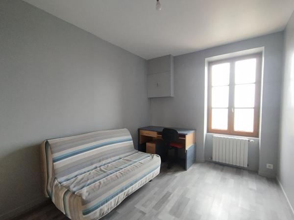 Maison 5 chambres, 165m² sur terrain 1200m², La Varenne (49270)