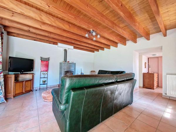 Maison à vendre à Saint Herblon, longère en pierres, campagne, 4 chambres, jardin arboré