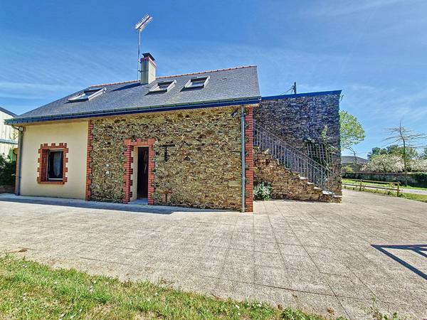 Maison à vendre à Saint Herblon, longère en pierres, campagne, 4 chambres, jardin arboré