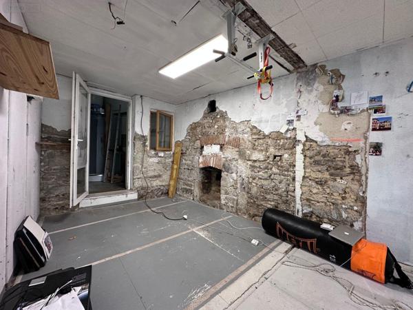 Local commercial à vendre à Quimper dans le Finistère (29000), ref : 29005-17   
Centre-ville