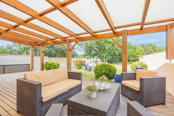 Vente
                Maison132 m² - 6 Pièces -
                    SAINT JEAN DE BOISEAU (44640)