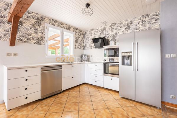 Vente
                Maison132 m² - 6 Pièces -
                    SAINT JEAN DE BOISEAU (44640)