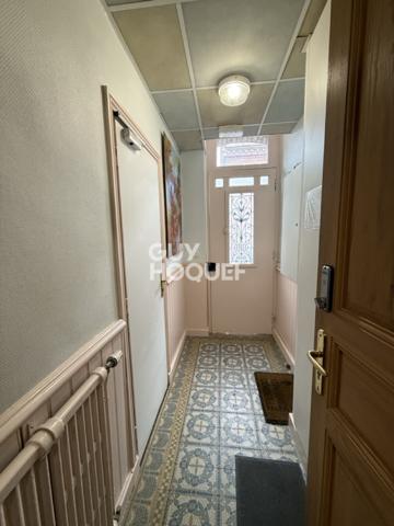 SAINT PIERRE - IMMEUBLE DE RAPPORT D'ENVIRON 95M² COMPRENANT 5 LOTS