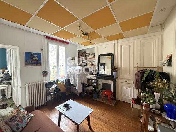 SAINT PIERRE - IMMEUBLE DE RAPPORT D'ENVIRON 95M² COMPRENANT 5 LOTS