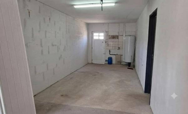 Maison à vendre 4 pièces plain pied (16) LA COURONNE, 4 chambres et terrain