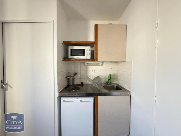 Appartement à louer 2 pièces 24.2m² Saint-Étienne (42100)