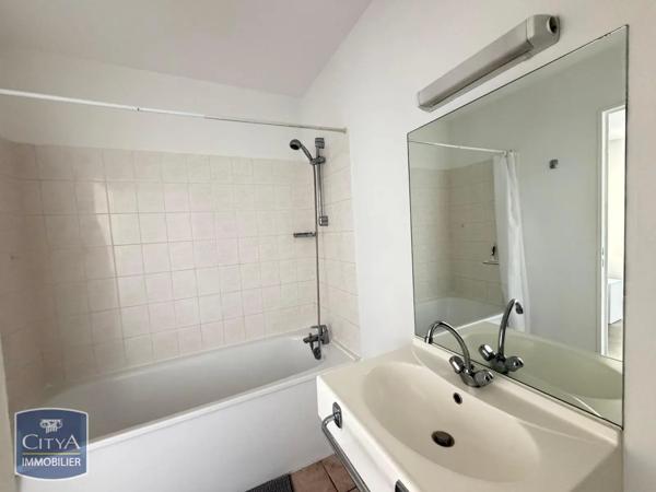 Appartement à louer 2 pièces 24.2m² Saint-Étienne (42100)