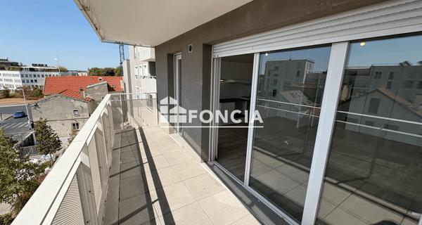 Location Appartement 3 pièces 66.3 m² - Nanterre 92000