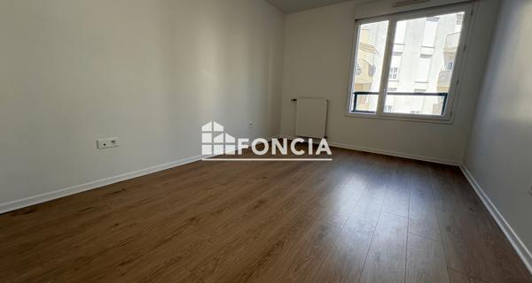 Location Appartement 3 pièces 66.3 m² - Nanterre 92000