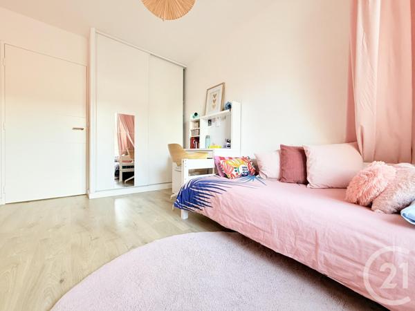 Appartement F4 à vendre  4 pièces - 80,31 m2 ST OUEN - 93