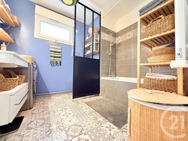 Appartement F4 à vendre  4 pièces - 80,31 m2 ST OUEN - 93