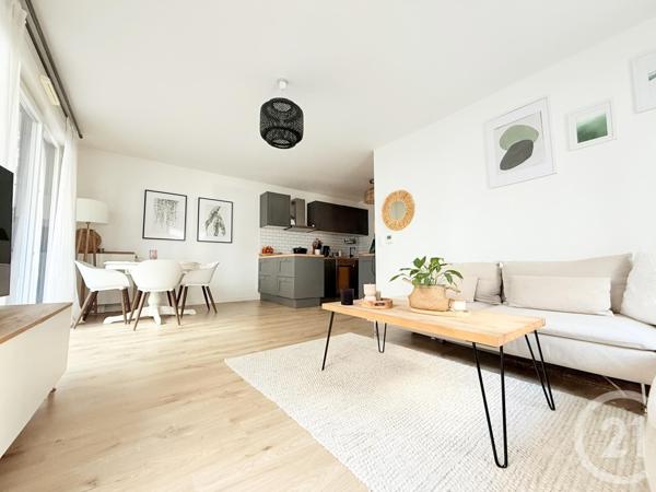 Appartement F4 à vendre  4 pièces - 80,31 m2 ST OUEN - 93