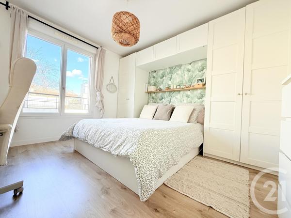 Appartement F4 à vendre  4 pièces - 80,31 m2 ST OUEN - 93