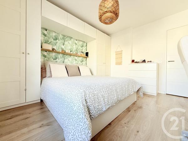 Appartement F4 à vendre  4 pièces - 80,31 m2 ST OUEN - 93