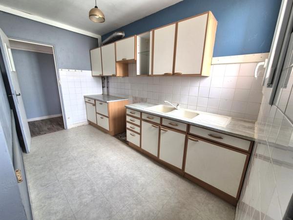 Appartement 3 chambres, garage et cave