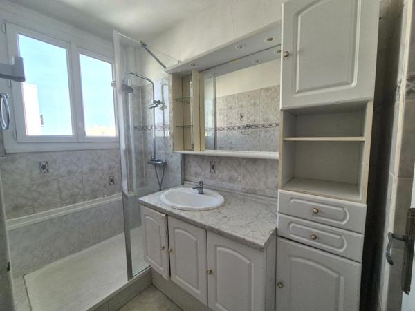 Appartement 3 chambres, garage et cave