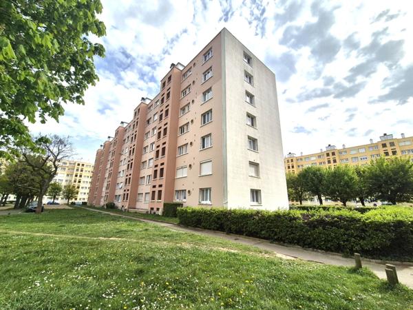 Appartement 3 chambres, garage et cave