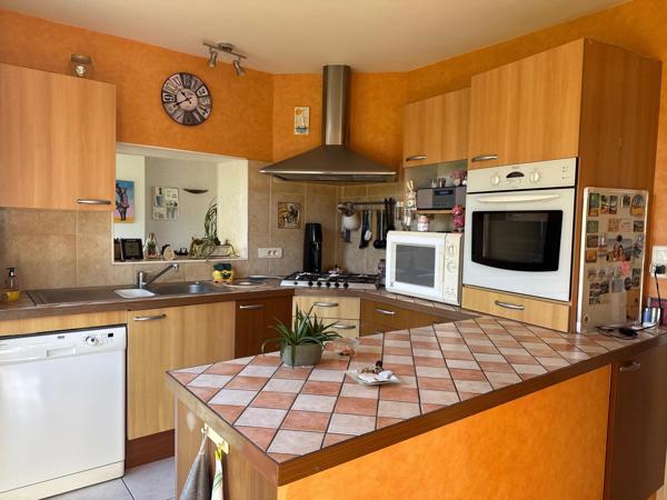 NIORT MAISON FAMILIALE 4CH JARDIN GARAGE