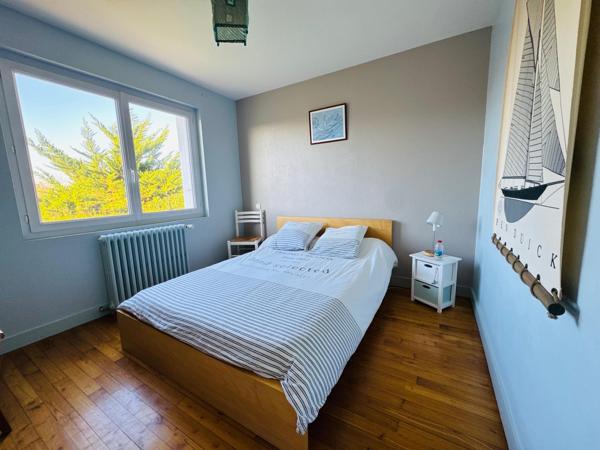 NIORT MAISON FAMILIALE 4CH JARDIN GARAGE