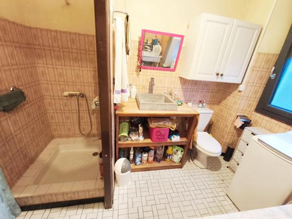 Appartement T3 60 m2 cave et jardinet