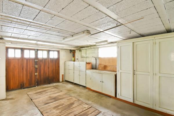 Charmante maison familiale de 110 m², 2 chambres +1 de 17m² à créer avec sous-sol total et 362m² de terrain à Morangis – quartier L’Avenir