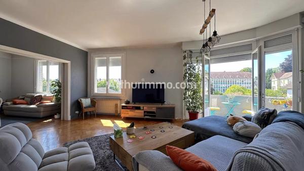 Vente                                                      Appartement
                        
                     6 pièces                      149 m2                     à Lons-le-Saunier