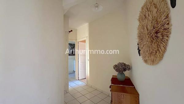 Vente                                                      Appartement
                        
                     6 pièces                      149 m2                     à Lons-le-Saunier