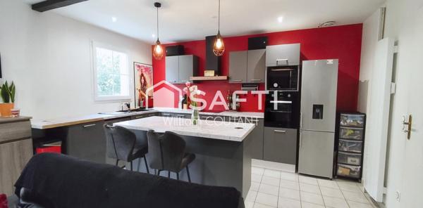 Maison de 88m2 de plain pied, trois chambres, quartier la Brossardière.