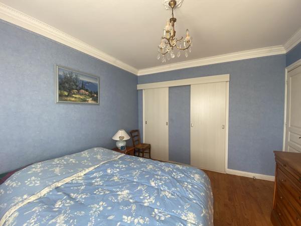 Sury-le-Comtal (42450) À VENDRE – SURY LE COMTAL Maison familiale d’exception