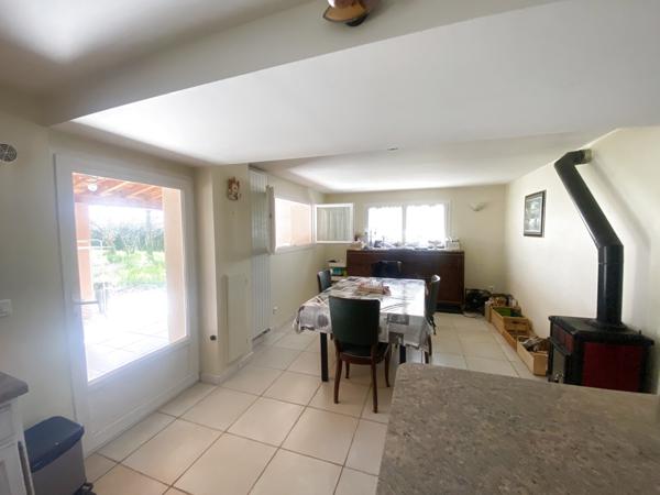 Sury-le-Comtal (42450) À VENDRE – SURY LE COMTAL Maison familiale d’exception