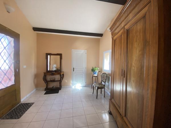 Sury-le-Comtal (42450) À VENDRE – SURY LE COMTAL Maison familiale d’exception