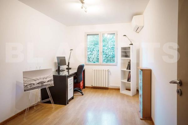 Rez-de-jardin 138 m² avec jardin et garage – 9e Marseille