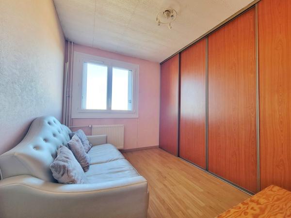 Appartement 5 pièce(s) 4 chambre(s) 94 m²