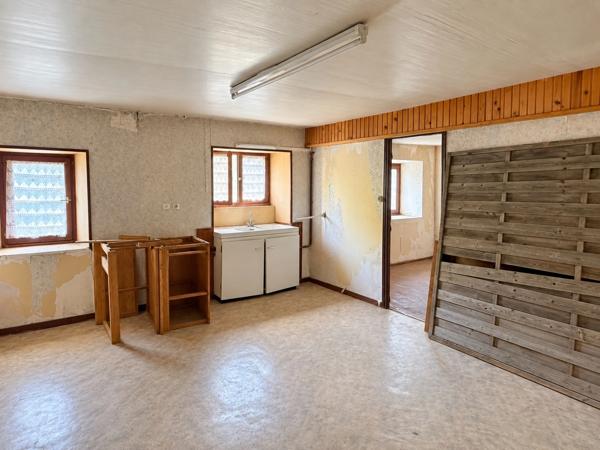 BELLE MAISON DE CARACTÈRE AVEC JARDIN, GRANGE ET POTENTIEL SECOND LOGEMENT