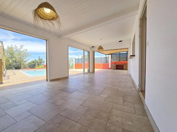 Maison 7 pièces – 190 m² – Étang-Salé-les-Hauts