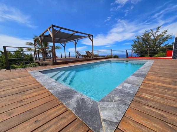 Maison 7 pièces – 190 m² – Étang-Salé-les-Hauts