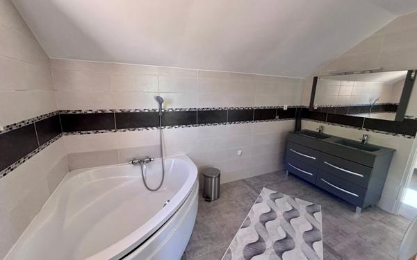 Maison à vendre    5 pièces •  Savines-le-Lac