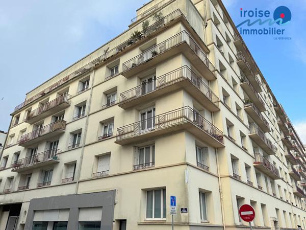 CHAMBRE DE BONNE 10.73 M²