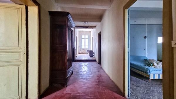Maison vigneronne Escales 7 pièce(s) 220 m2