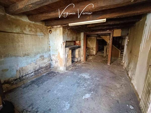 Immeuble à vendre 9 pièces de 130 m²