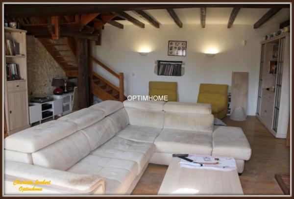 Maison de charme au cœur d’un village – À moins de 10 minutes de MONTMOREAU