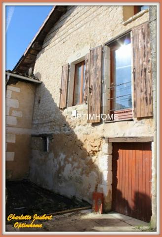 Maison de charme au cœur d’un village – À moins de 10 minutes de MONTMOREAU