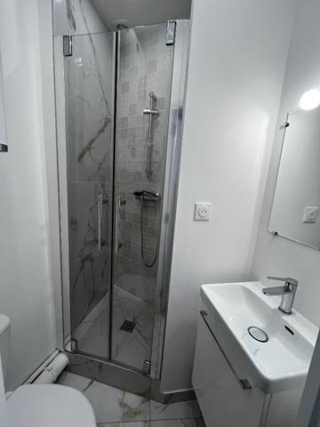 A deux pas du château de Versailles - Studio de 10.5 m2 dans la rue de Satory