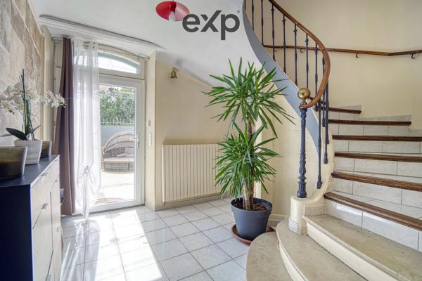 Rare à la vente : Hôtel Particulier rénové avec piscine et terrasse – Apt, Vaucluse